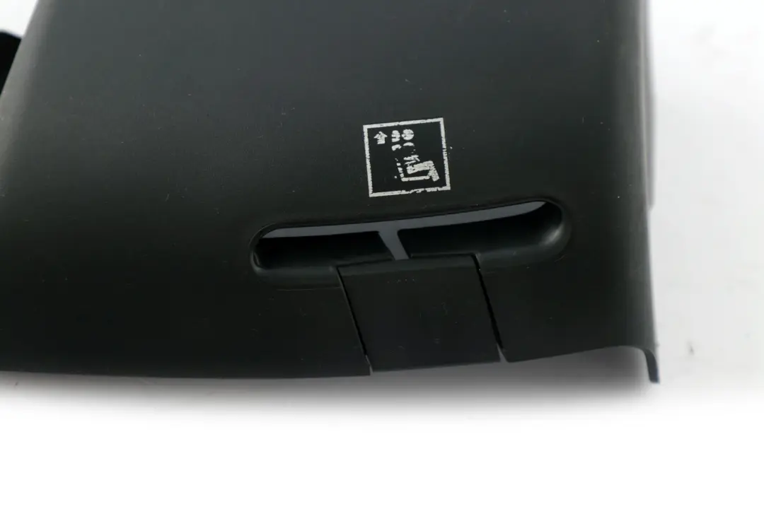 Belt Outlet Guide Tunnel Rear Right O/S to BMW 3 Series E46 Compact Cover with Part number 7000100 BMW 3 Series E46 Compact Cover Belt Outlet Guide Tunnel Rear Right O/S - SKU 7006012 - Part number 7000100