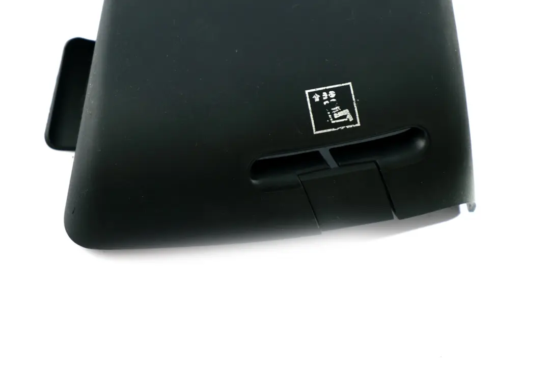 Belt Outlet Guide Tunnel Rear Right O/S to BMW 3 Series E46 Compact Cover with Part number 7000100 BMW 3 Series E46 Compact Cover Belt Outlet Guide Tunnel Rear Right O/S - SKU 7006012 - Part number 7000100