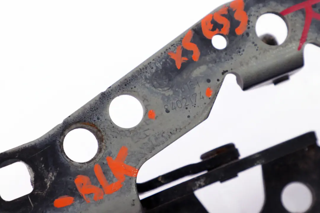 Right Engine Hood Hinge Bonnet O/S Black 8402174 to BMW X5 Series E53 with Part number 7006124 BMW X5 Series E53 Right Engine Hood Hinge Bonnet O/S Black 8402174 - SKU 7006124-BLK - Part number 7006124