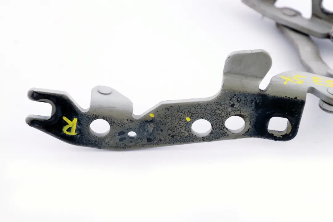 BMW X5 E53 Right Engine Hood Hinge Bonnet O/S Titan Silver 8402174 - SKU 7006124-TS - Part number 7006124