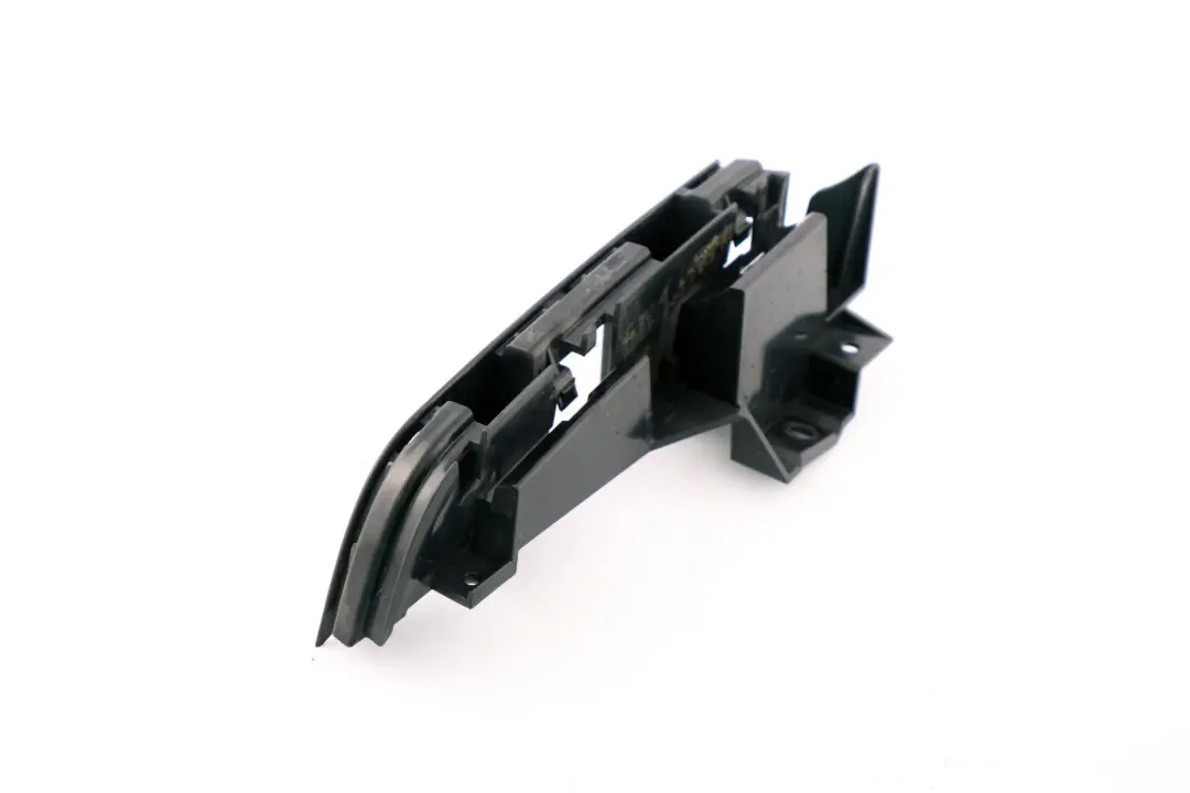 Guide Finisher Rear Left N/S Bumper Light Bracket to BMW 3 Series E46 Compact with Part number 7006823 BMW 3 Series E46 Compact Guide Finisher Rear Left N/S Bumper Light Bracket - SKU 7006823 - Part number 7006823