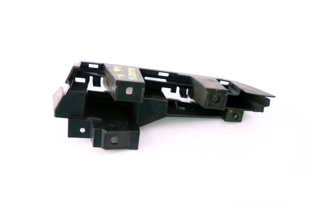 Guide Finisher Rear Left N/S Bumper Light Bracket to BMW 3 Series E46 Compact with Part number 7006823 BMW 3 Series E46 Compact Guide Finisher Rear Left N/S Bumper Light Bracket - SKU 7006823 - Part number 7006823