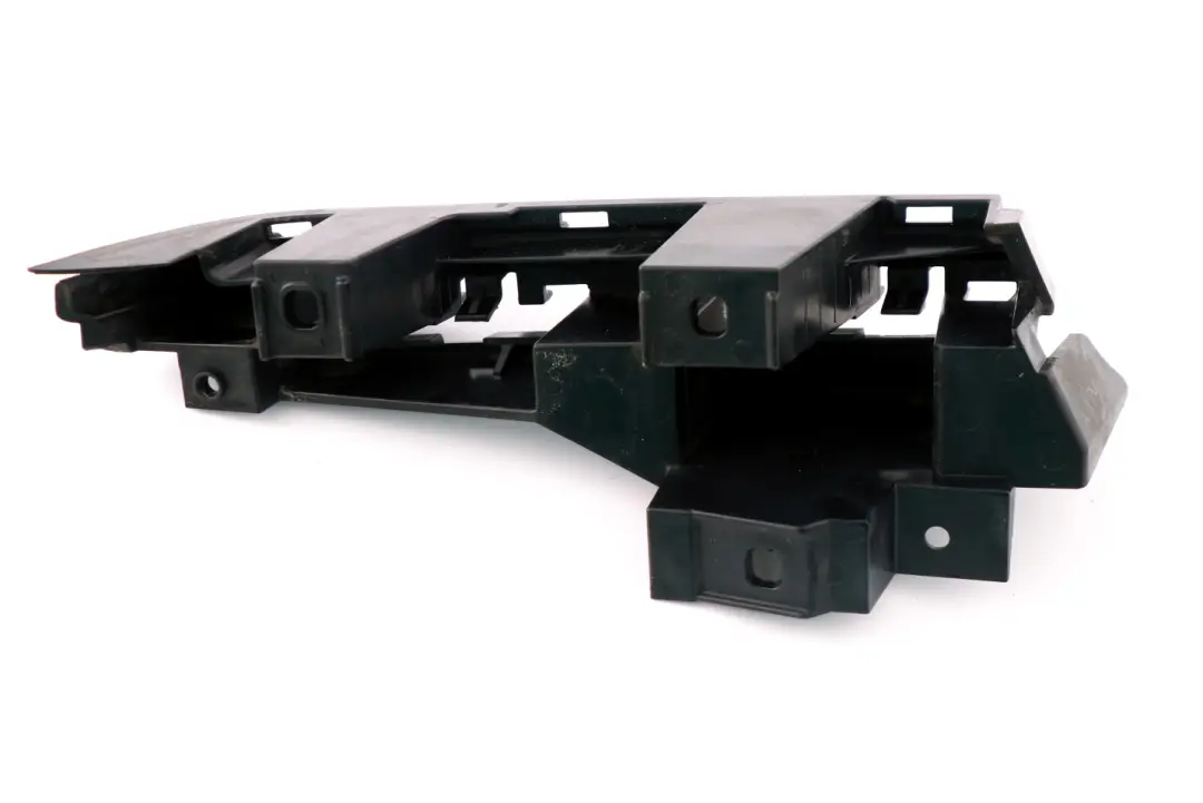 BMW 3 Series E46 Compact Guide Finisher Rear Right O/S Bumper Light Bracket - SKU 7006824 - Part number 7006824