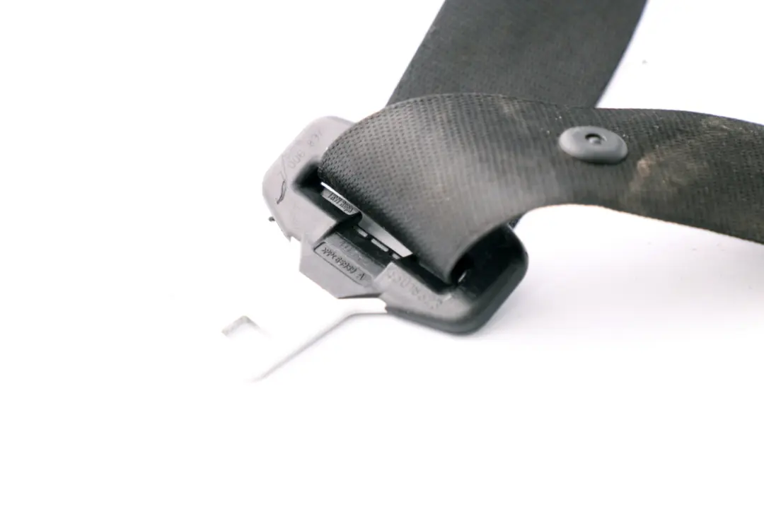 Centre Upper Belt Schwarz to BMW 7 Series E65 E66 E67 Rear with Part number 7006897 BMW 7 Series E65 E66 E67 Rear Centre Upper Belt Schwarz - SKU 7006897 - Part number 7006897