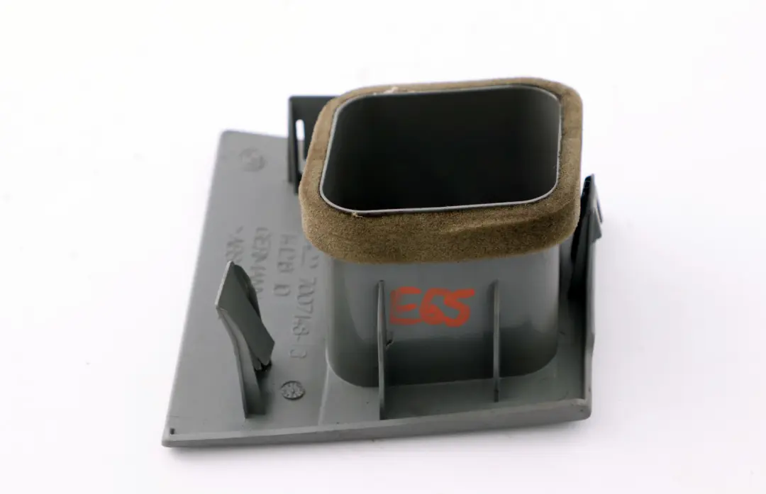 BMW E65 E66 E67 Tableau Bord Porte Droite Chauffage Ventilation Gris - SKU 7007148 - Numéro de pièce 7007148