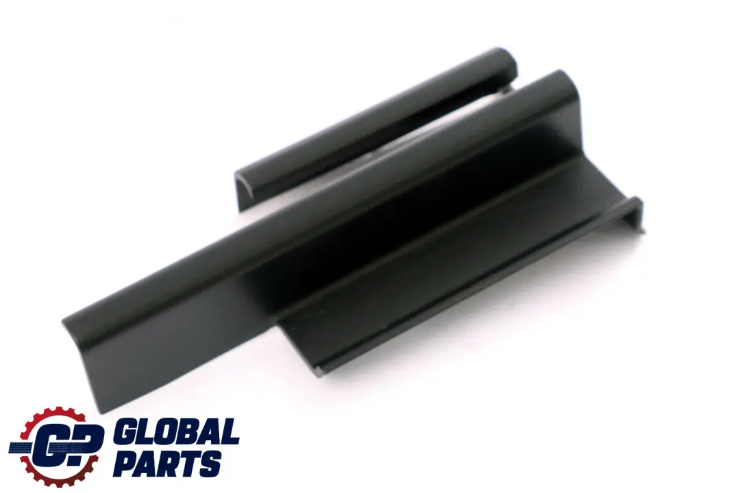 Apertura Frontale Esterno Destro Nero per BMW E60 M5 E60N E65 E66 E61N E61 con numero di parte 7007696 BMW E60 M5 E60N E65 E66 E61N E61 Apertura Frontale Esterno Destro Nero - SKU 7007696 - Numero di parte 7007696