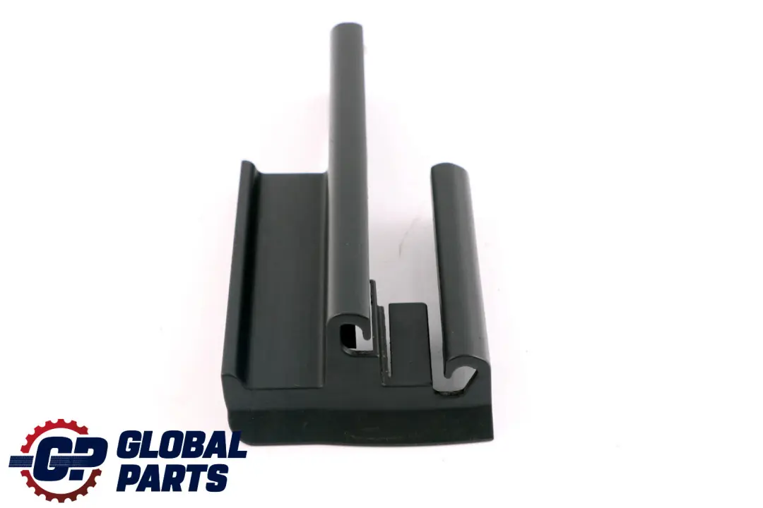 Apertura Frontale Esterno Destro Nero per BMW E60 M5 E60N E65 E66 E61N E61 con numero di parte 7007696 BMW E60 M5 E60N E65 E66 E61N E61 Apertura Frontale Esterno Destro Nero - SKU 7007696 - Numero di parte 7007696