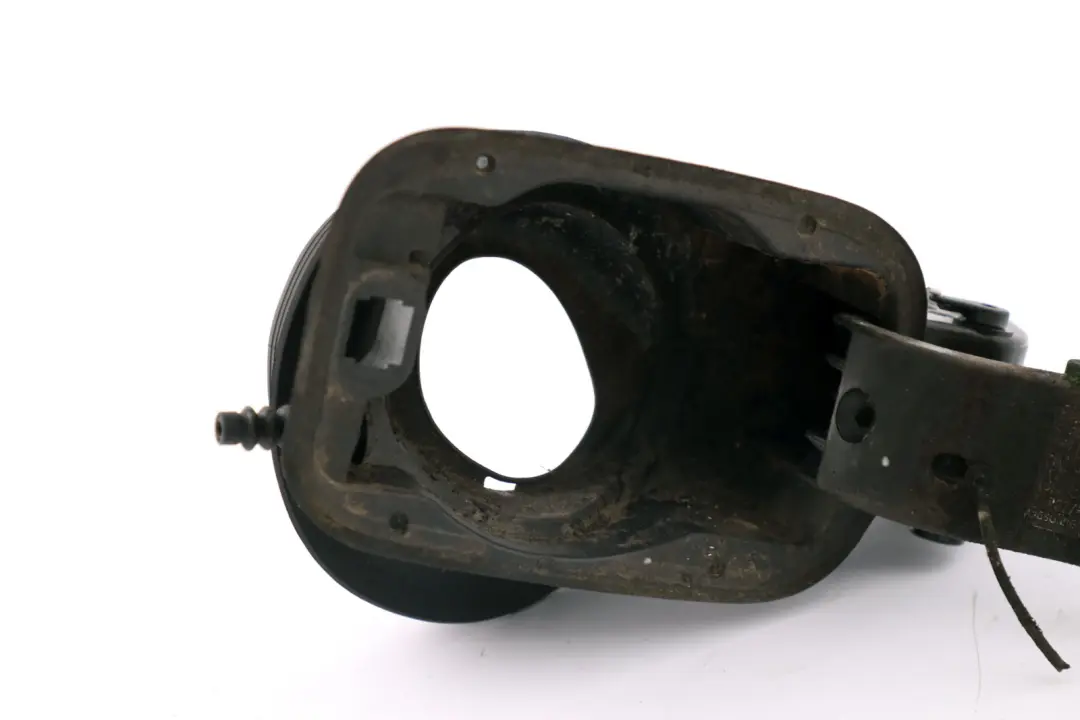 Cap Cover Pot to BMW 3 Series E46 Compact Fuel Petrol with Part number 7007960 BMW 3 Series E46 Compact Fuel Petrol Cap Cover Pot - SKU 7007960 - Part number 7007960