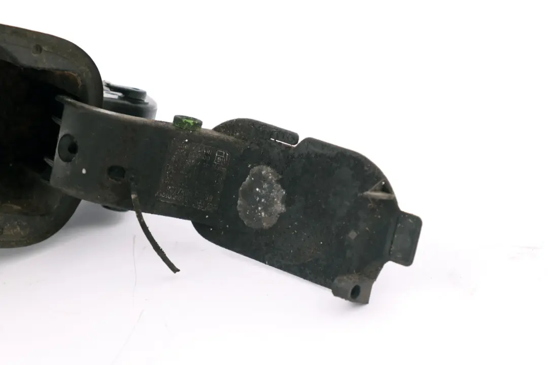 Cap Cover Pot to BMW 3 Series E46 Compact Fuel Petrol with Part number 7007960 BMW 3 Series E46 Compact Fuel Petrol Cap Cover Pot - SKU 7007960 - Part number 7007960