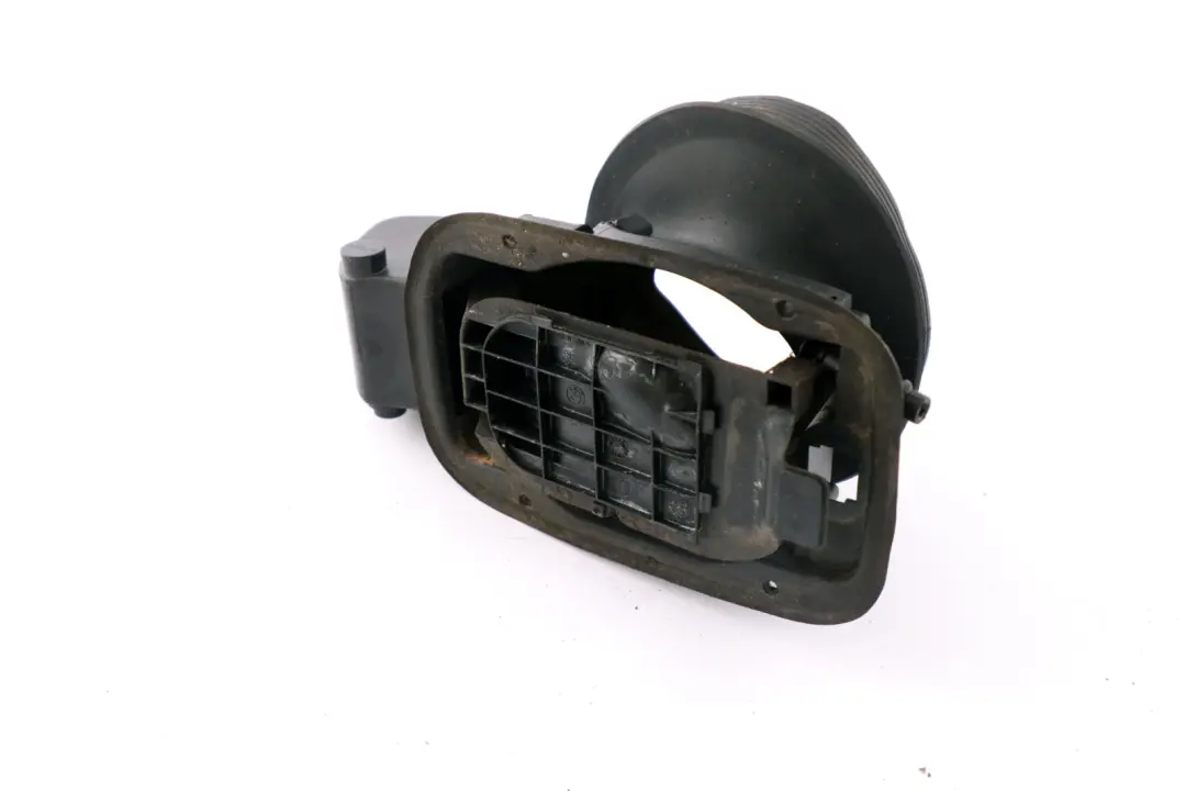 Cap Cover Pot to BMW 3 Series E46 Compact Fuel Petrol with Part number 7007960 BMW 3 Series E46 Compact Fuel Petrol Cap Cover Pot - SKU 7007960 - Part number 7007960