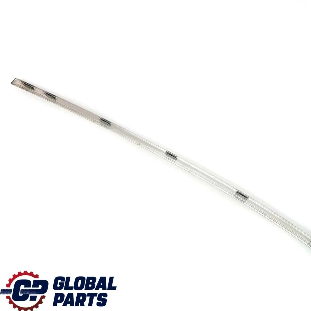 Couverture Chassis de Fenetre Haut Porte Arriere Droite pour BMW E66 à propos du numéro de pièce 7008016 BMW E66 Couverture Chassis de Fenetre Haut Porte Arriere Droite - SKU 7008016 - Numéro de pièce 7008016