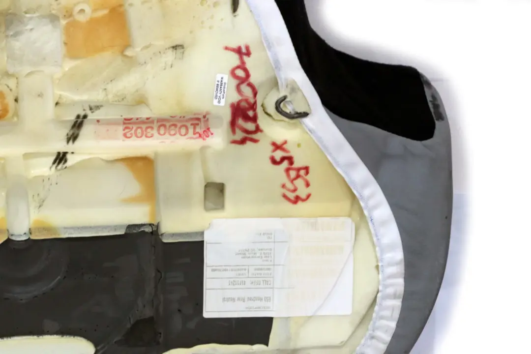 Kanapa Tył Tylna Skóra Montana Szara do BMW X5 E53 o numerze 7008224 BMW X5 E53 Kanapa Tył Tylna Skóra Montana Szara - SKU 7008224 - Numer Części 7008224