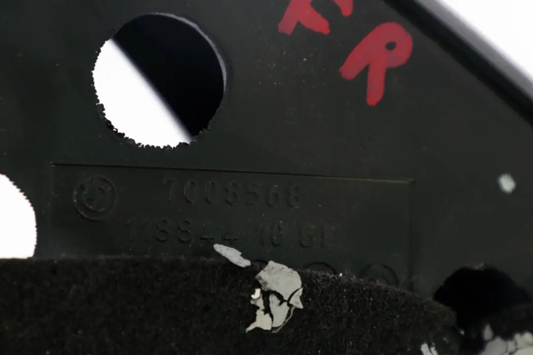 Guarnizione Guida Finestrino BMW E63 E64 Porta Anteriore Destra per con numero di parte 7008568 Guarnizione Guida Finestrino BMW E63 E64 Porta Anteriore Destra - SKU 7008568 - Numero di parte 7008568