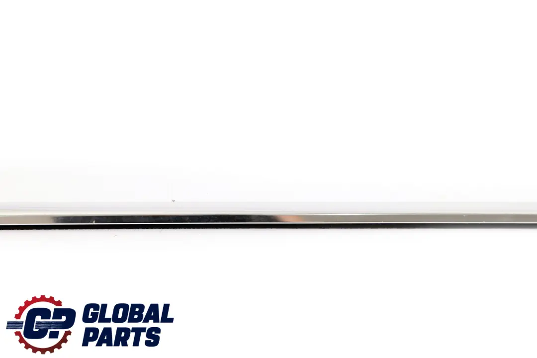 Canal Tapa Tira Exterior Puerta Delantera Derecha Cromo para BMW E63 E64 LCI con número de pieza 7008570 BMW E63 E64 LCI Canal Tapa Tira Exterior Puerta Delantera Derecha Cromo - SKU 7008570 - Número de pieza 7008570