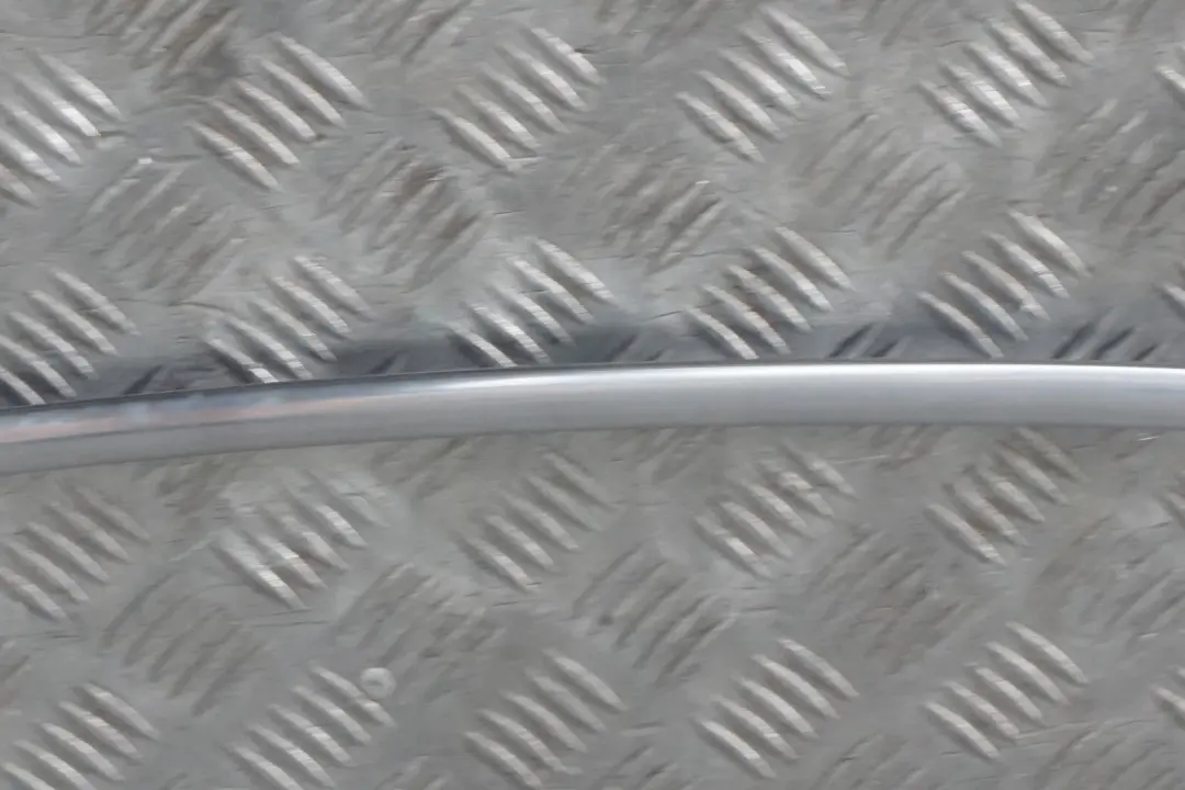 Front Right O/S Roof Frame Trim Strip Chrome to BMW 6 Series E63 with Part number 7008584 BMW 6 Series E63 Front Right O/S Roof Frame Trim Strip Chrome - SKU 7008584 - Part number 7008584