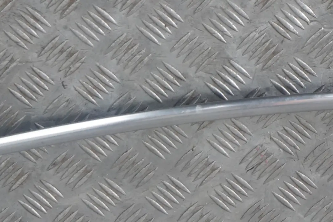 Front Right O/S Roof Frame Trim Strip Chrome to BMW 6 Series E63 with Part number 7008584 BMW 6 Series E63 Front Right O/S Roof Frame Trim Strip Chrome - SKU 7008584 - Part number 7008584