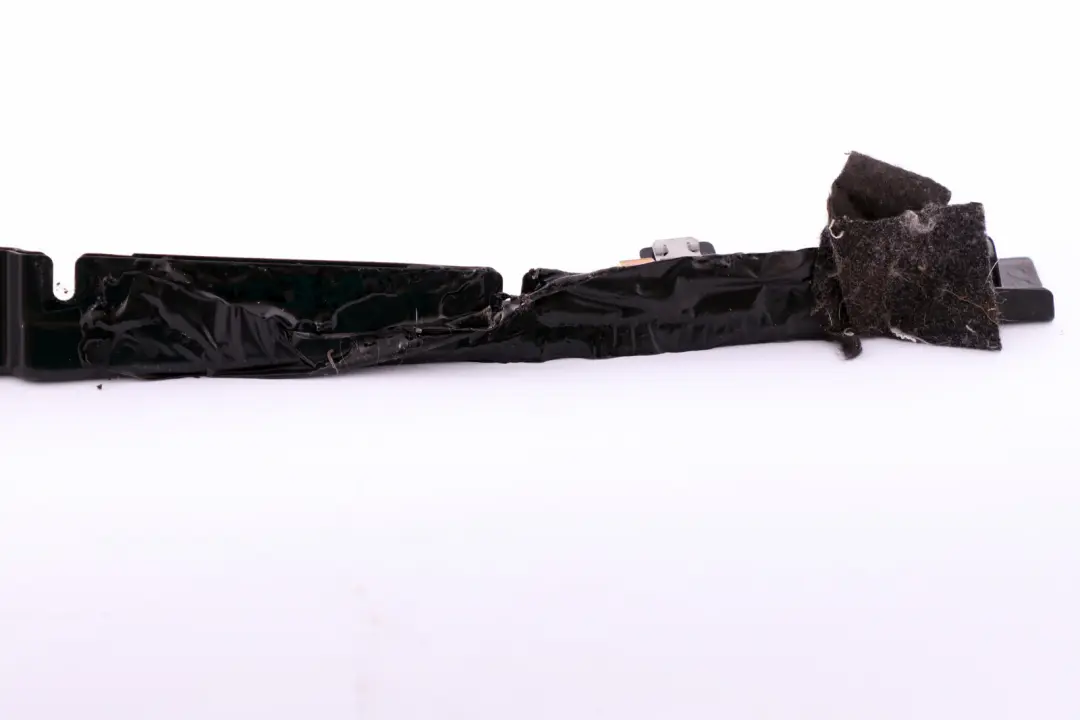 Verbindungswinkel elektrisch hinten rechts für BMW E64 Cabrio mit Teilenummer 7008632 BMW E64 Cabrio Verbindungswinkel elektrisch hinten rechts - SKU 7008632 - Teilenummer 7008632