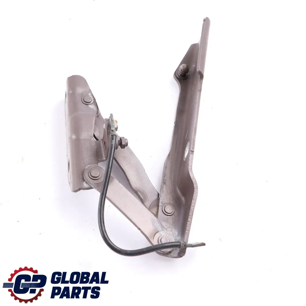 Cerniera cofano motore destra Grigio Ametista - A09 per BMW E60 E61 con numero di parte 7008728 BMW E60 E61 Cerniera cofano motore destra Grigio Ametista - A09 - SKU 7008728-AG - Numero di parte 7008728