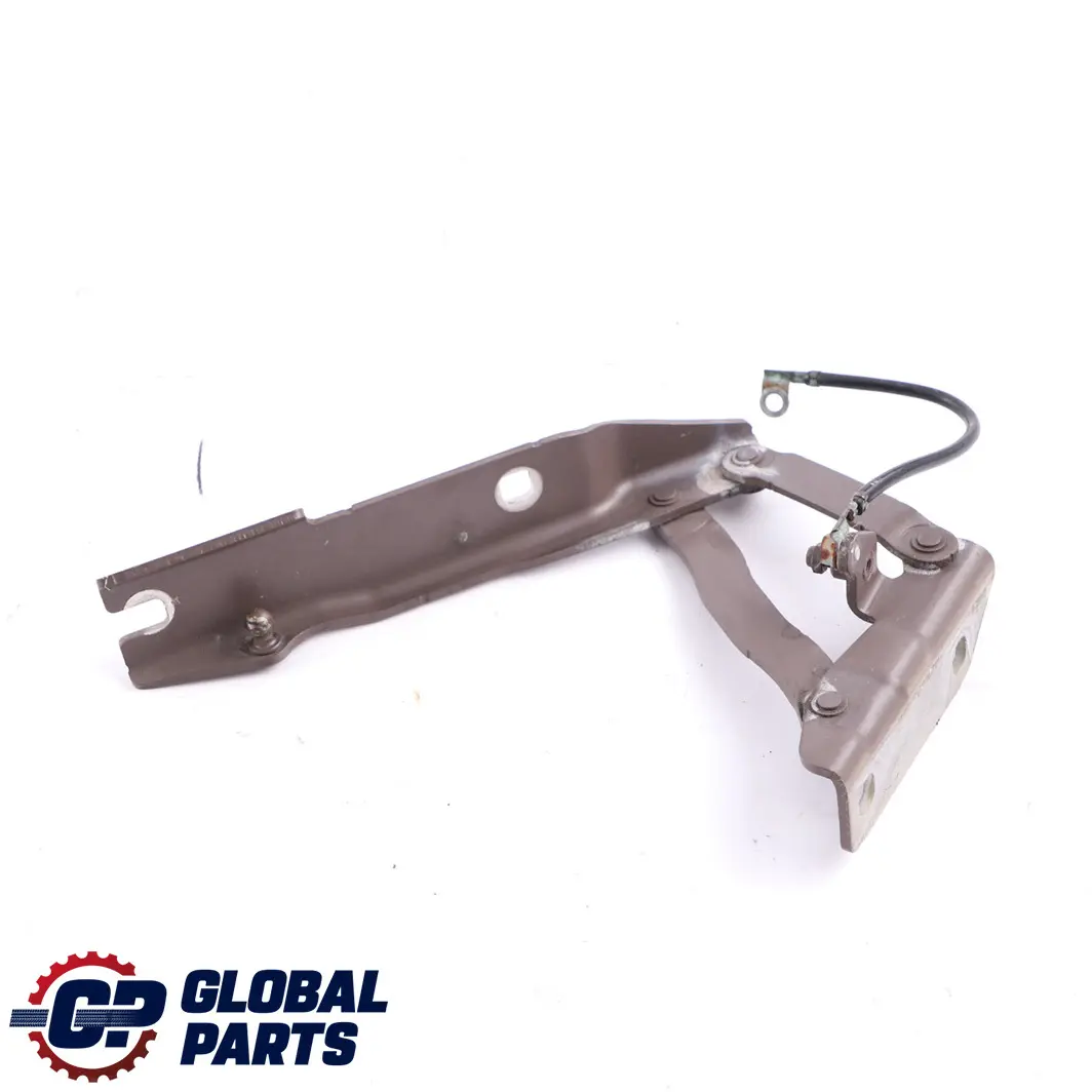 Cerniera cofano motore destra Grigio Ametista - A09 per BMW E60 E61 con numero di parte 7008728 BMW E60 E61 Cerniera cofano motore destra Grigio Ametista - A09 - SKU 7008728-AG - Numero di parte 7008728