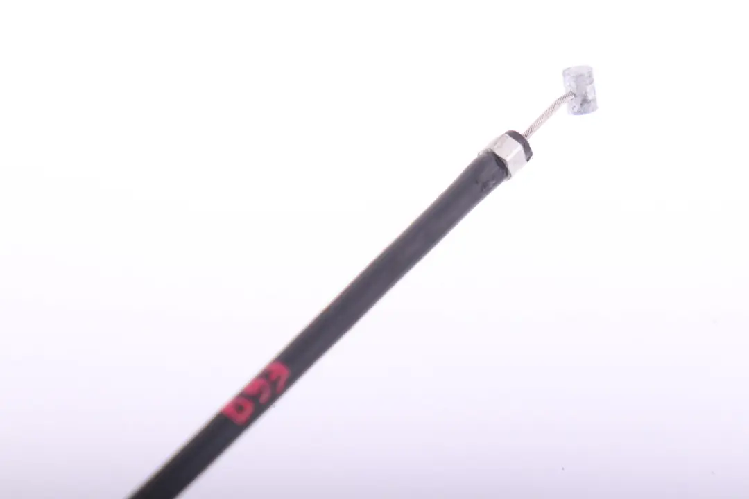 Linka cięgno maski klapy do BMW E60 E61 o numerze 7008760 BMW E60 E61 Linka cięgno maski klapy - SKU 7008760 - Numer Części 7008760