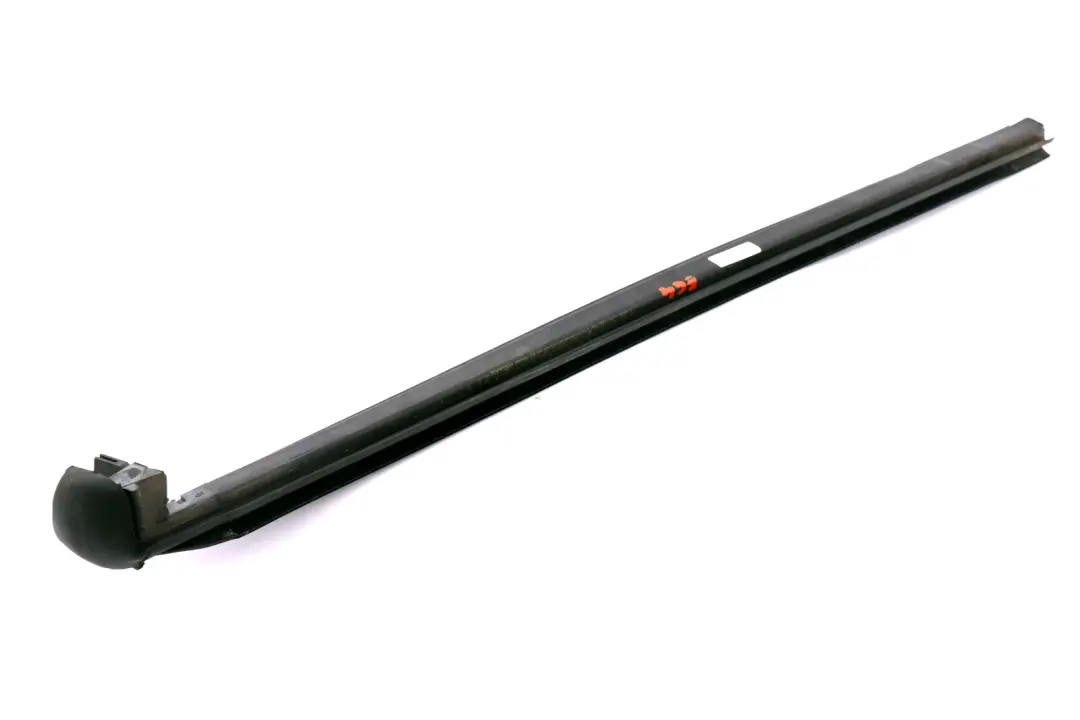 Listwa drzwi szyby lewa lewy tył do BMW E64 o numerze 7008781 BMW E64 Listwa drzwi szyby lewa lewy tył - SKU 7008781 - Numer Części 7008781