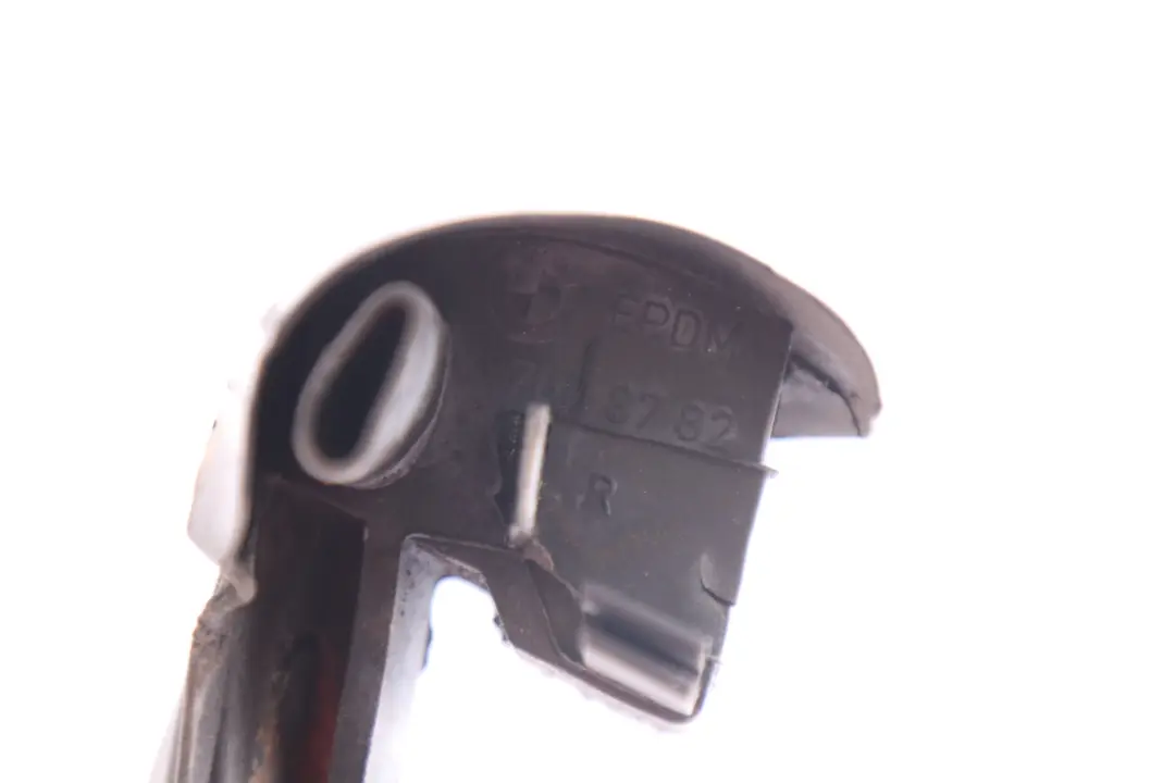 E64N LCI Schachtabdeckung Innen Rechts für BMW 6 er E64 mit Teilenummer 7008782 BMW 6 er E64 E64N LCI Schachtabdeckung Innen Rechts - SKU 7008782 - Teilenummer 7008782