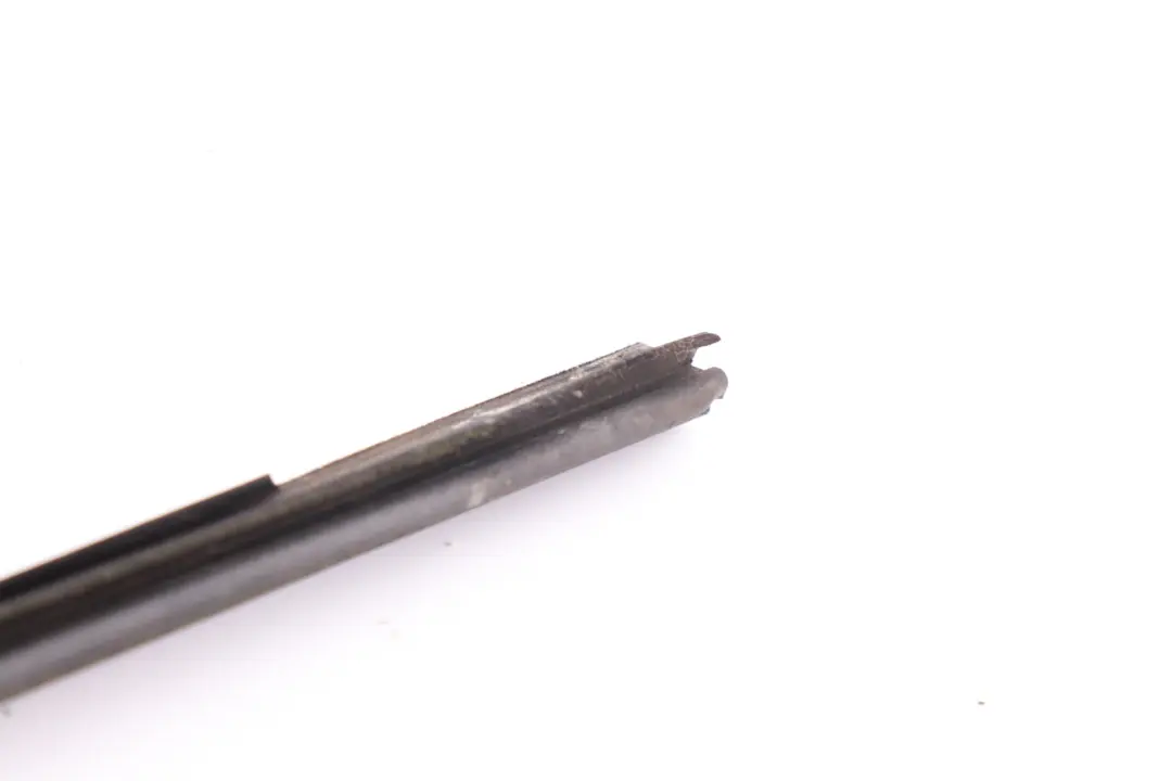 E64N LCI Schachtabdeckung Innen Rechts für BMW 6 er E64 mit Teilenummer 7008782 BMW 6 er E64 E64N LCI Schachtabdeckung Innen Rechts - SKU 7008782 - Teilenummer 7008782