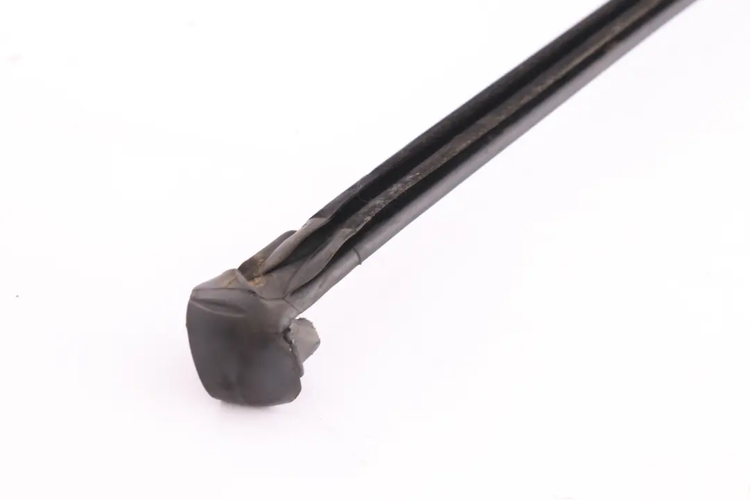 E64N LCI Schachtabdeckung Innen Rechts für BMW 6 er E64 mit Teilenummer 7008782 BMW 6 er E64 E64N LCI Schachtabdeckung Innen Rechts - SKU 7008782 - Teilenummer 7008782