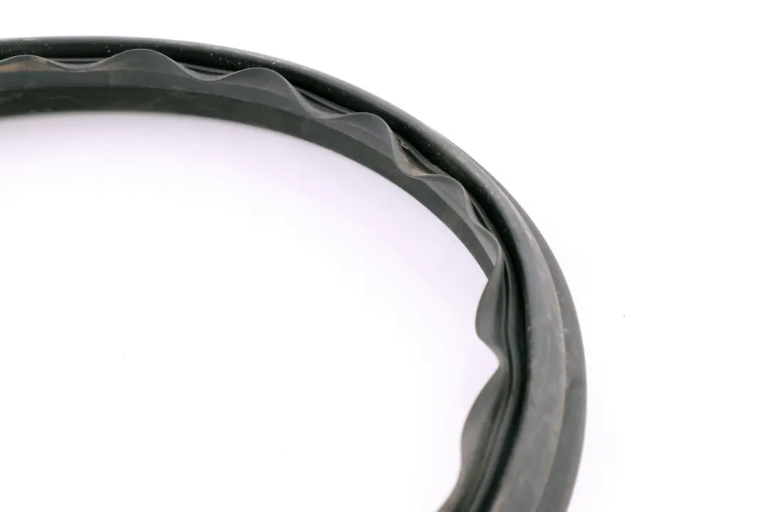 Hood Bonnet Engine Cover Rubber Sealing Centre to BMW E63 E64 LCI with Part number 7008797 BMW E63 E64 LCI Hood Bonnet Engine Cover Rubber Sealing Centre - SKU 7008797 - Part number 7008797