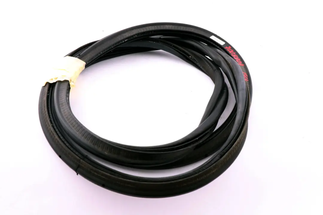 E64N LCI Cabrio Gasket Seal Trunk Lid Sealing to BMW E64 with Part number 7008807 BMW E64 E64N LCI Cabrio Gasket Seal Trunk Lid Sealing - SKU 7008807 - Part number 7008807