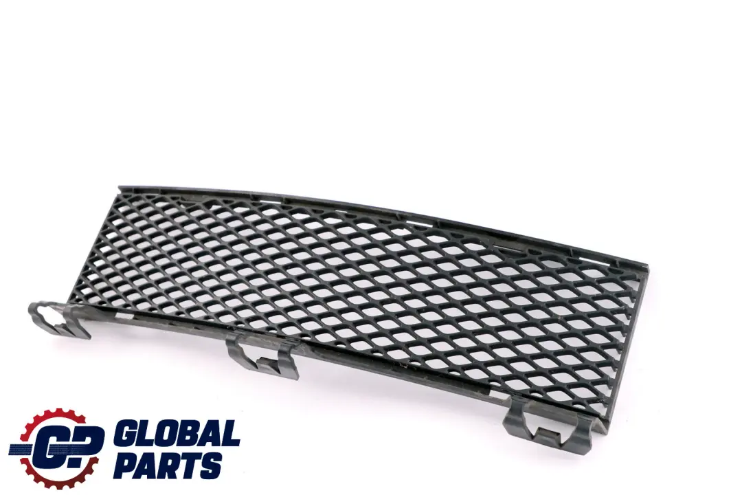 Griglia Centro Inferiore Paraurti Anteriore per BMW Serie 6 E63 E64 con numero di parte 7008820 BMW Serie 6 E63 E64 Griglia Centro Inferiore Paraurti Anteriore - SKU 7008820 - Numero di parte 7008820