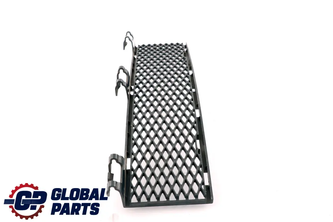 Grid Grille Centre Lower Bumper Front to BMW 6 Series E63 E64 with Part number 7008820 BMW 6 Series E63 E64 Grid Grille Centre Lower Bumper Front - SKU 7008820 - Part number 7008820