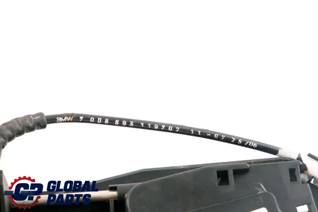 Complete Left N/S Grab Handle Door Mineralsilber Silver to BMW 6 Series E63 E64 with Part number 7008893 BMW 6 Series E63 E64 Complete Left N/S Grab Handle Door Mineralsilber Silver - SKU 7008893-MS1 - Part number 7008893