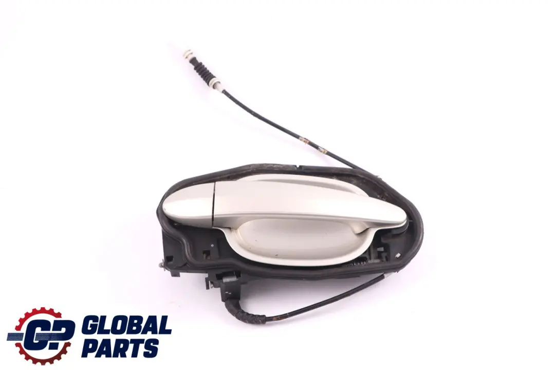 Complete Left N/S Grab Handle Door Mineralsilber Silver to BMW 6 Series E63 E64 with Part number 7008893 BMW 6 Series E63 E64 Complete Left N/S Grab Handle Door Mineralsilber Silver - SKU 7008893-MS1 - Part number 7008893