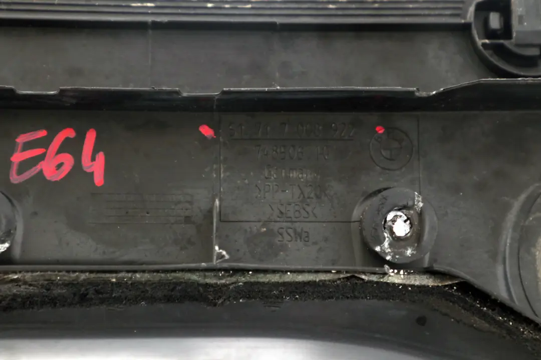 Windscreen Wiper Cover Trim Panel Scuttle to BMW 6 Series E63 E64 LCI with Part number 7008922 BMW 6 Series E63 E64 LCI Windscreen Wiper Cover Trim Panel Scuttle - SKU 7008922 - Part number 7008922