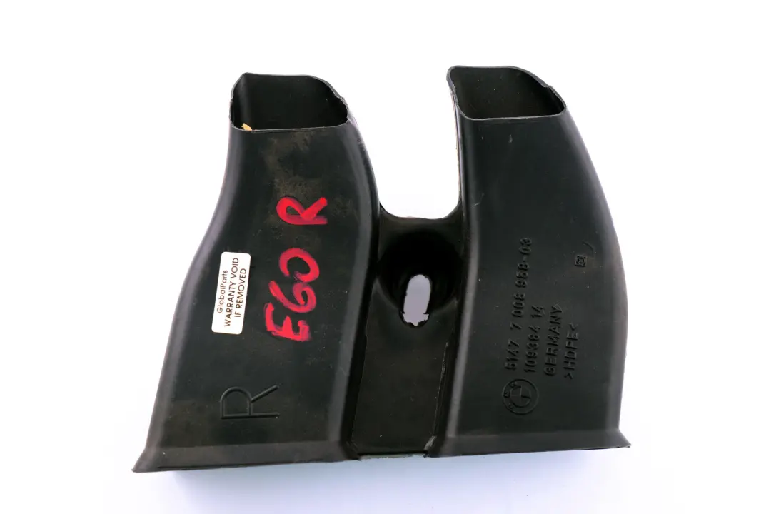 Heizkanal Fondraum rechts hinten für BMW 5 6 er E60 E61 M5 E63 E64 M6 LCI mit Teilenummer 700895 BMW 5 6 er E60 E61 M5 E63 E64 M6 LCI Heizkanal Fondraum rechts hinten - SKU 7008958 - Teilenummer 700895