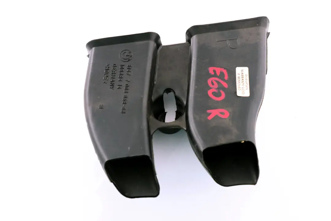 Heizkanal Fondraum rechts hinten für BMW 5 6 er E60 E61 M5 E63 E64 M6 LCI mit Teilenummer 700895 BMW 5 6 er E60 E61 M5 E63 E64 M6 LCI Heizkanal Fondraum rechts hinten - SKU 7008958 - Teilenummer 700895