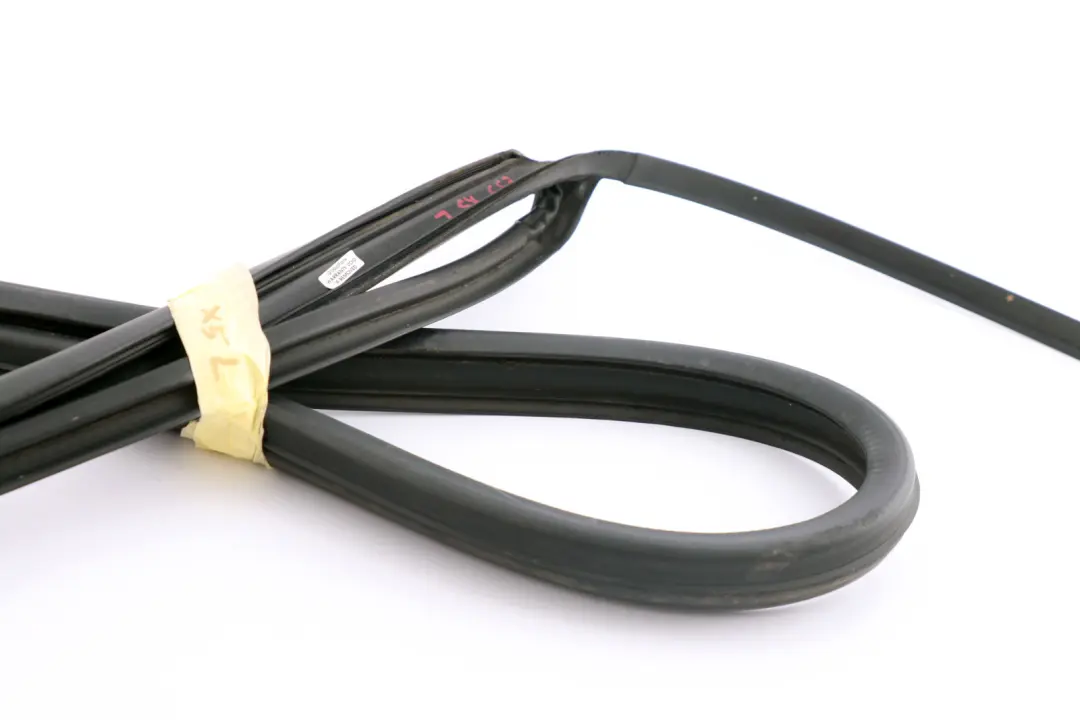 Junta De sellado Marco del techo Izquierda 5171 para BMW X5 E53 con número de pieza 7008975 BMW X5 E53 Junta De sellado Marco del techo Izquierda 5171 - SKU 7008975 - Número de pieza 7008975