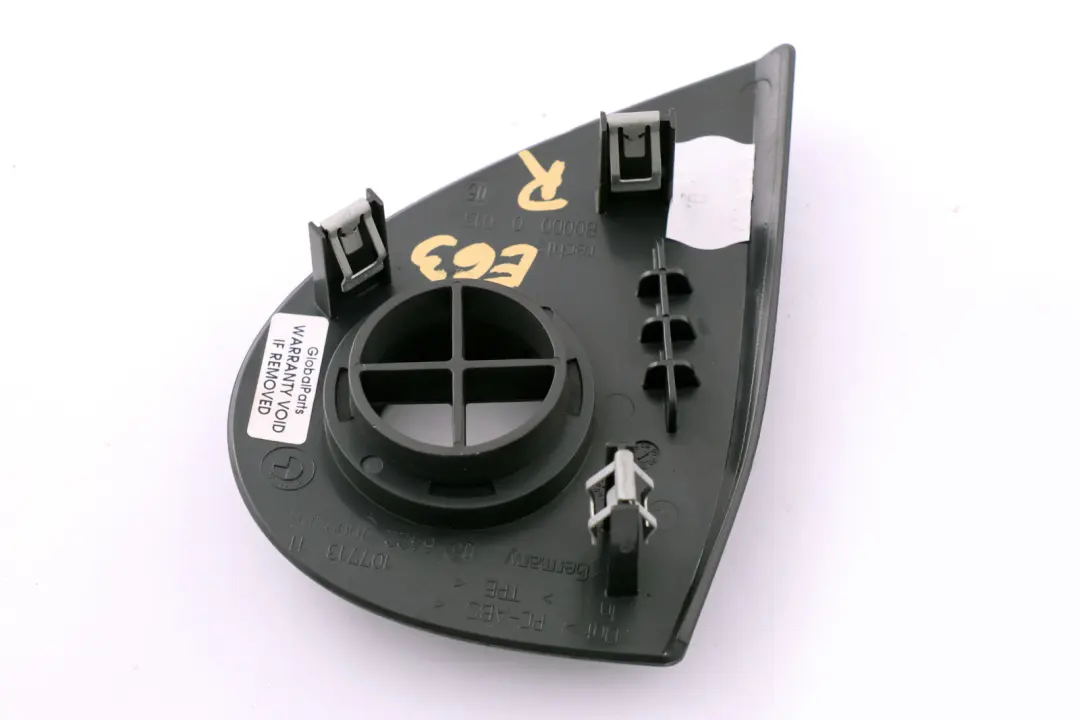 Buse droite de ventilation de porte pour tableau de bord pour BMW E63 E64 à propos du numéro de pièce 7009286 BMW E63 E64 Buse droite de ventilation de porte pour tableau de bord - SKU 7009286 - Numéro de pièce 7009286