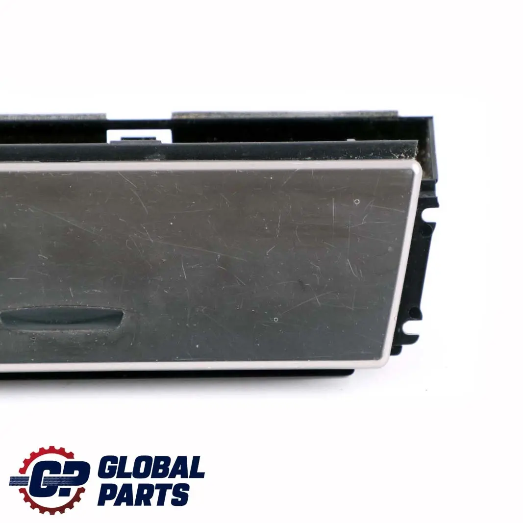 Console centrale Cruscotto Rivestimento Posacenere per BMW E63 E64 con numero di parte 7009287 BMW E63 E64 Console centrale Cruscotto Rivestimento Posacenere - SKU 7009287 - Numero di parte 7009287