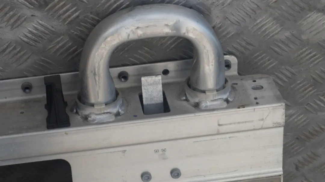 Reihe E64 Cabrio Convertible Ăśberrollschutz 5462 für BMW 6 mit Teilenummer 7009657 BMW 6 Reihe E64 Cabrio Convertible Ăśberrollschutz 5462 - SKU 7009657 - Teilenummer 7009657