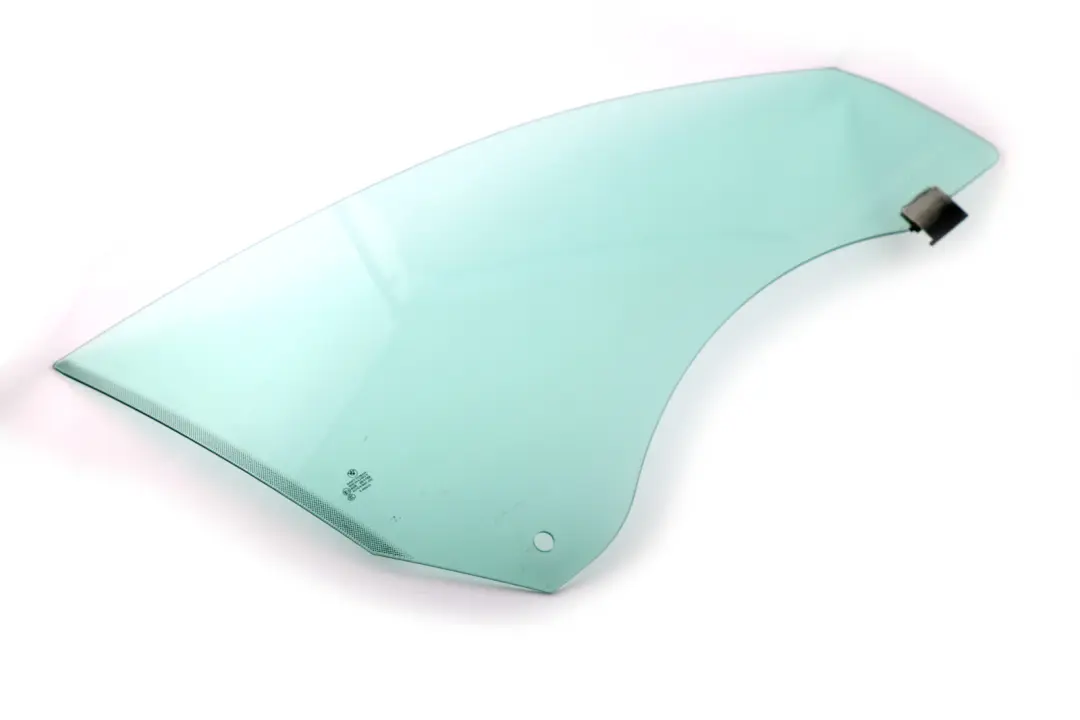 Cristal De Ventana De Puerta Delantera Verde AS2 Derecho para BMW E63 E64 con número de pieza 7009710 BMW E63 E64 Cristal De Ventana De Puerta Delantera Verde AS2 Derecho - SKU 7009710 - Número de pieza 7009710
