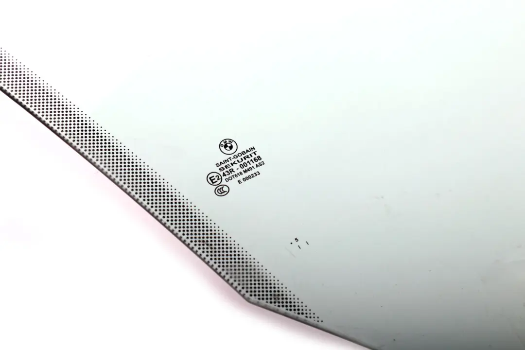 Cristal De Ventana De Puerta Delantera Verde AS2 Derecho para BMW E63 E64 con número de pieza 7009710 BMW E63 E64 Cristal De Ventana De Puerta Delantera Verde AS2 Derecho - SKU 7009710 - Número de pieza 7009710