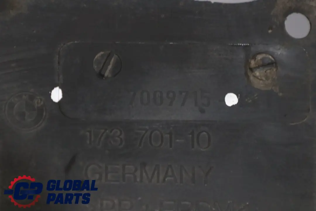 Tapa Delantera Izquierda Paso De Rueda para BMW E63 E64 con número de pieza 7009715 BMW E63 E64 Tapa Delantera Izquierda Paso De Rueda - SKU 7009715 - Número de pieza 7009715