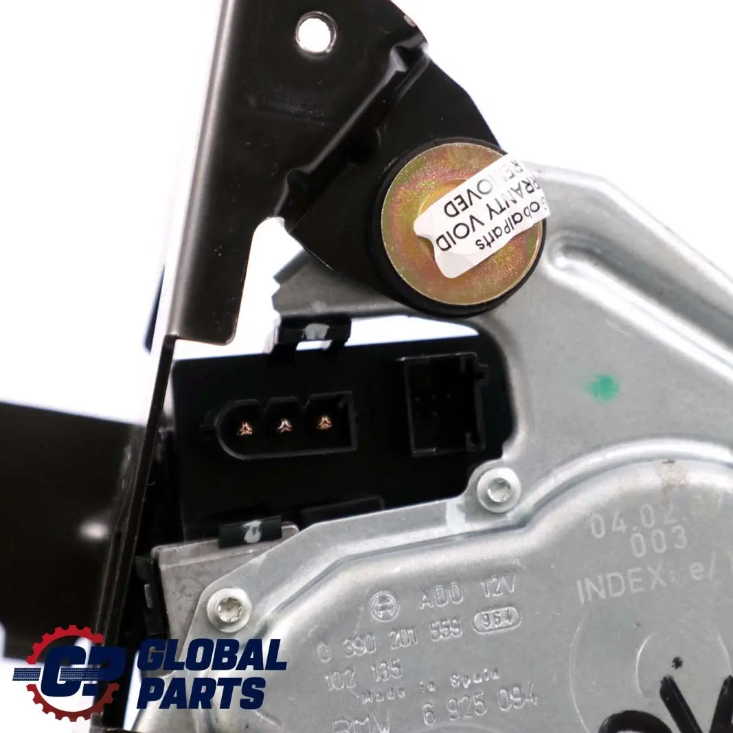 Wischermotor Heckscheibe Hinten 8220774 für BMW 3 er E46 mit Teilenummer 7010295 BMW 3 er E46 Wischermotor Heckscheibe Hinten 8220774 - SKU 7010295 - Teilenummer 7010295