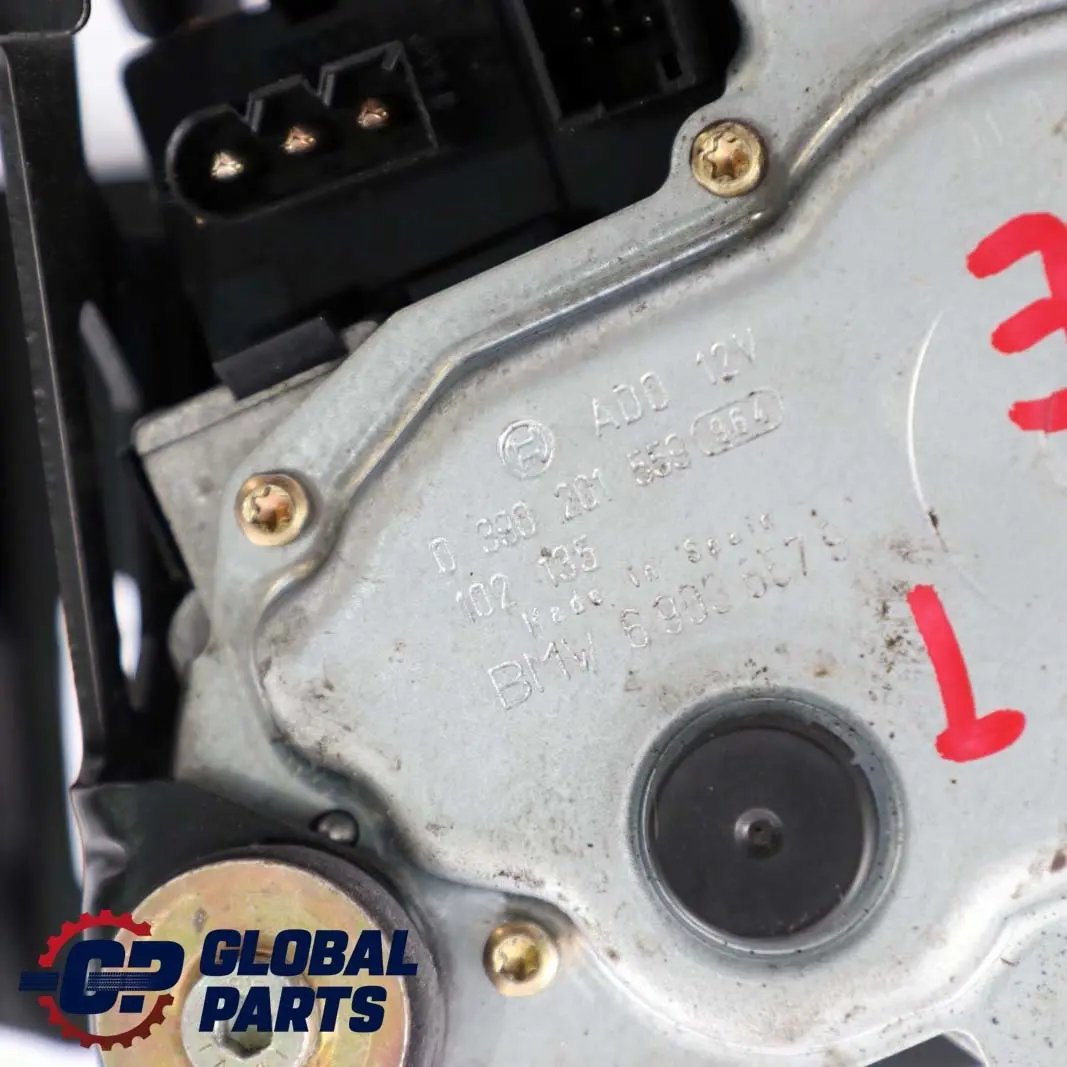 Wischermotor Heckscheibe Hinten 8220774 für BMW 3 er E46 mit Teilenummer 7010295 BMW 3 er E46 Wischermotor Heckscheibe Hinten 8220774 - SKU 7010295 - Teilenummer 7010295