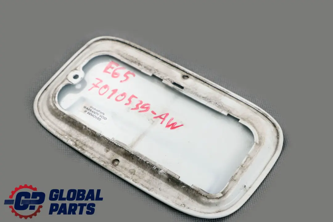 BMW 7 Series E65 E66 E67 Tapa Combustible Blanco Alpino 3 - SKU 7010539-AW - Número de pieza 7010539