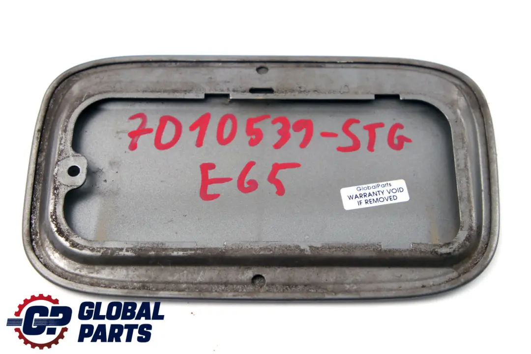 Fill In Flap Fuel Filler Cover Sterlinggrau Metallic to BMW 7 Series E65 E66 E67 with Part number 7010539 BMW 7 Series E65 E66 E67 Fill In Flap Fuel Filler Cover Sterlinggrau Metallic - SKU 7010539-STG - Part number 7010539