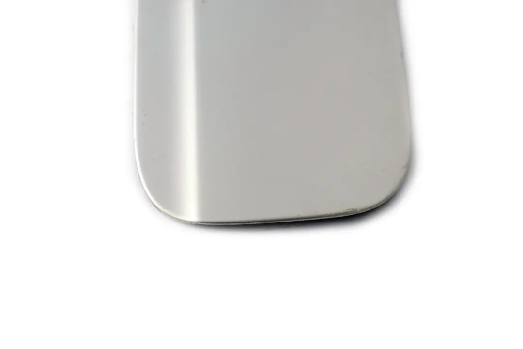BMW E65 E66 E67 Sportello riempimento carburante Titansilber Titan Silver - SKU 7010539-TS - Numero di parte 7010539