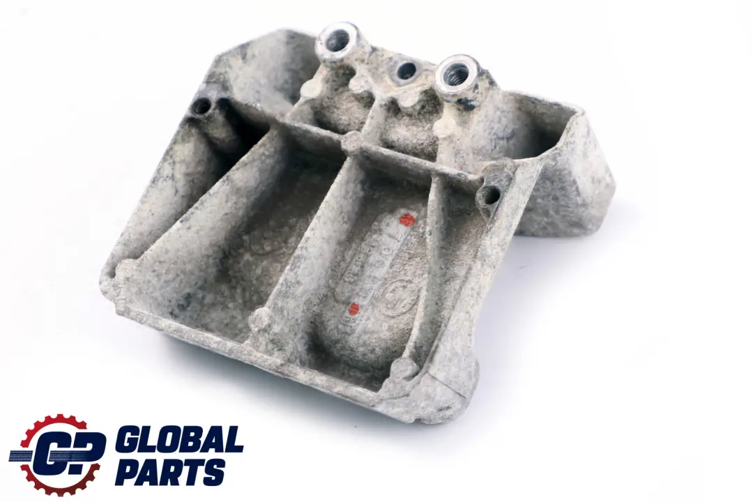 Łapa Wspornik Nadwozia Przód do BMW E60 E61 E63 E64 o numerze 7010593 BMW E60 E61 E63 E64 Łapa Wspornik Nadwozia Przód - SKU 7010593 - Numer Części 7010593